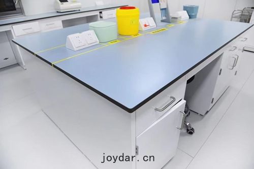 全鋼化驗(yàn)台公司(sī)